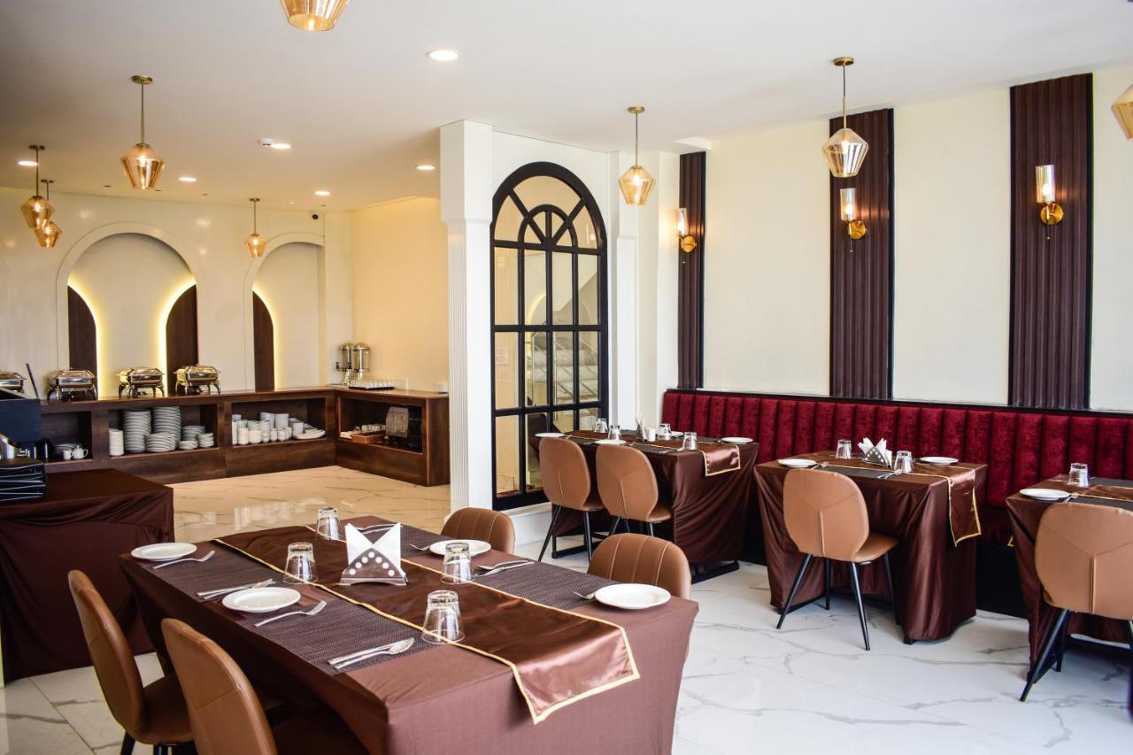 Royale Lalawi Hotel Aizawl Bagian luar foto