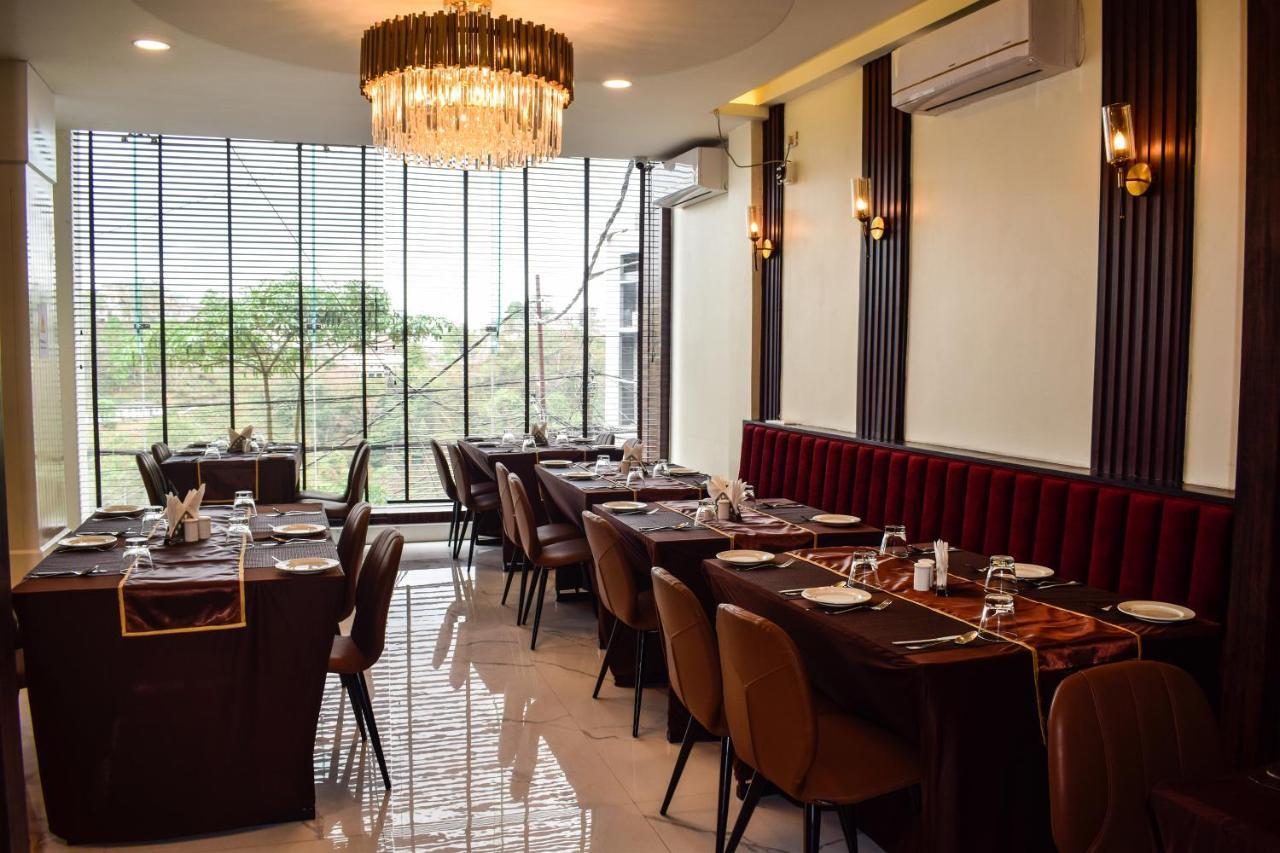 Royale Lalawi Hotel Aizawl Bagian luar foto