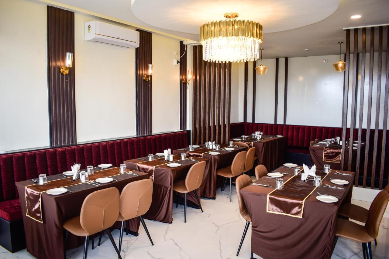 Royale Lalawi Hotel Aizawl Bagian luar foto